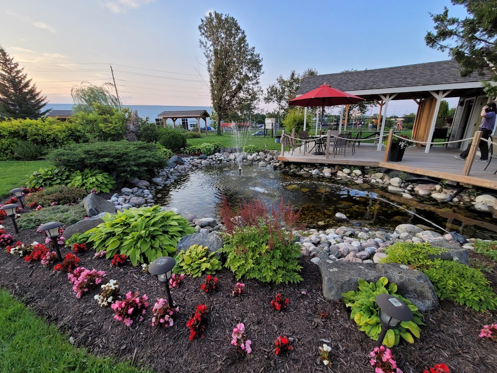 Mini Golf Gardens | 2 Colonnade Rd, Nepean, ON K2E 7M6, Canada | Phone: (613) 723-5359