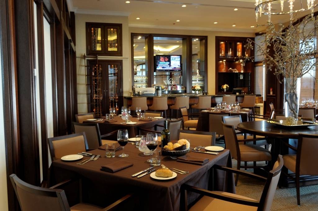 lago Restaurant | 10000 Dufferin St, Maple, ON L6A 1S3, Canada | Phone: (416) 637-5246