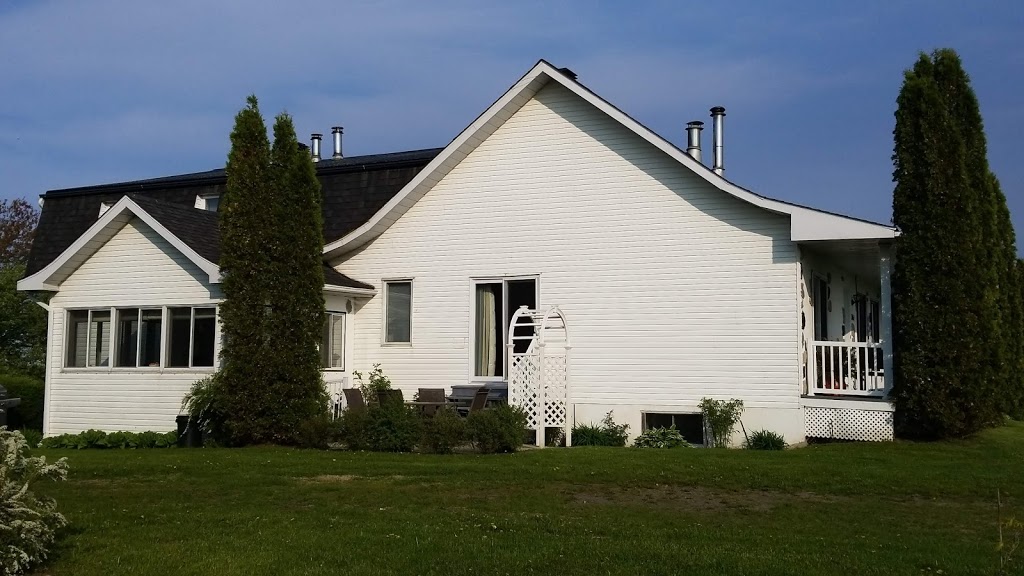 Côte St-Hermas | 3461 Chemin Charles-Léonard, Mirabel, QC J7N 2Y7, Canada | Phone: (450) 258-4481