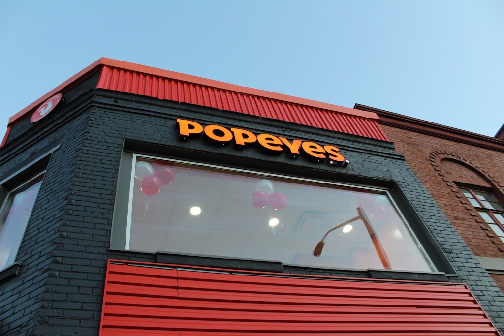 Popeyes Louisiana kitchen | 2221 Bloor St W, Toronto, ON M6S 1N7, Canada | Phone: (416) 762-3444