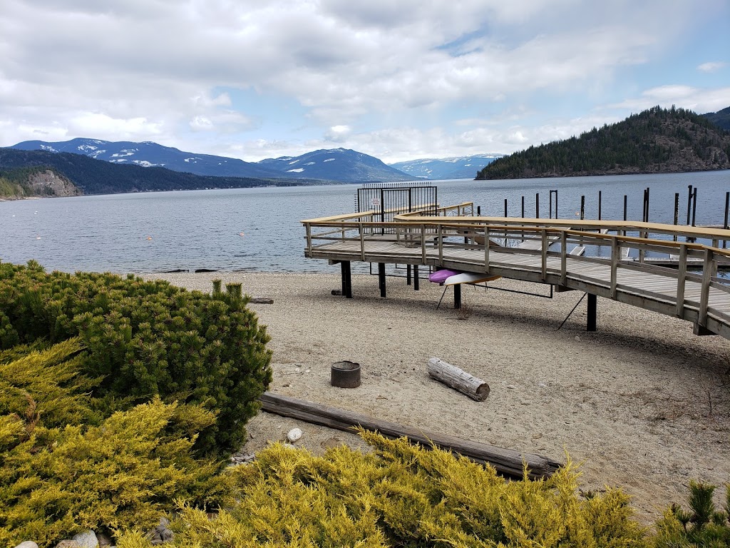 Shuswap Beachfront by the Park | 1294 Deodar Rd Unit 8, Scotch Creek, BC V0E 1M5, Canada | Phone: (778) 245-8396