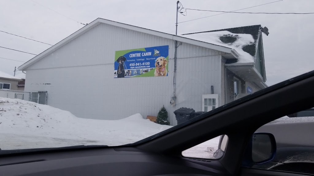 Centre Canin | 10420 Bd Laurier, Terrebonne, QC J7M 1V3, Canada | Phone: (450) 941-4100