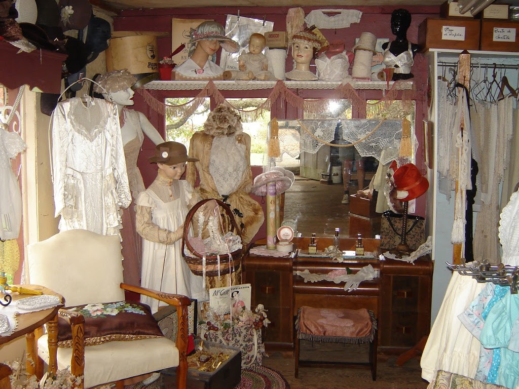 antiquites lauraine gaudet | 149 rte 261 nord, Maddington Falls, QC G0Z 1C0, Canada | Phone: (819) 740-1509