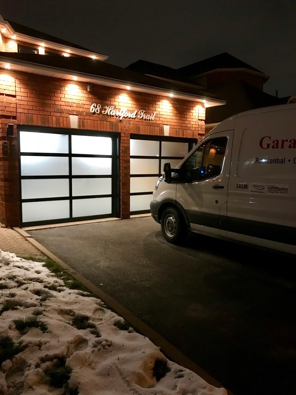 Garage Door Expert | 190 Britannia Rd E Unit 8, Mississauga, ON L4Z 1W6, Canada | Phone: (647) 239-1502