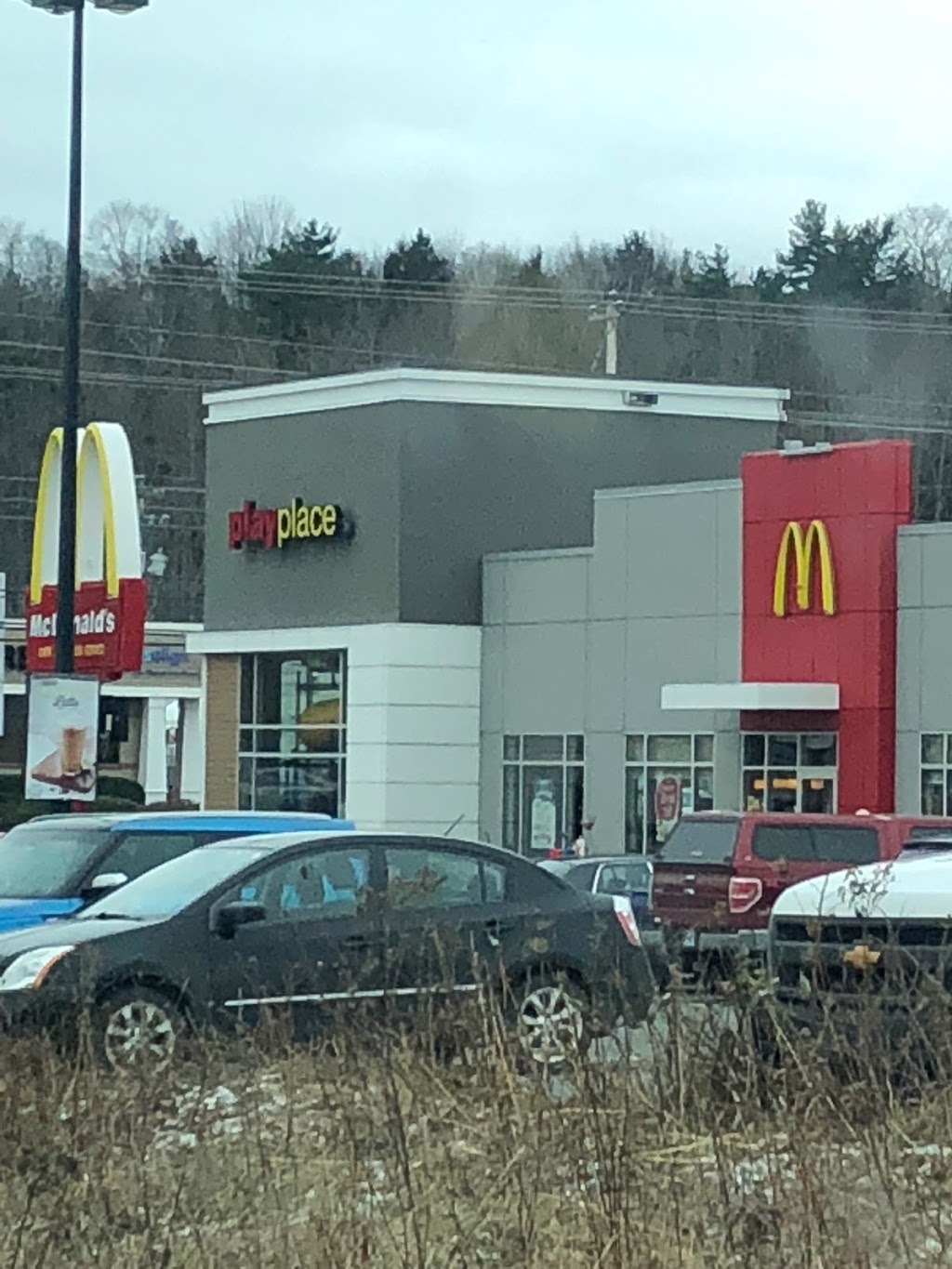 McDonalds | 9197 Commercial St, New Minas, NS B4N 3E6, Canada | Phone: (902) 681-2440
