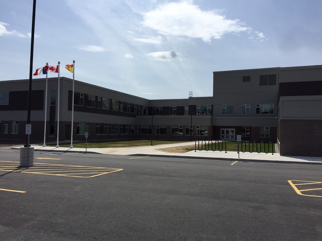 Des Pionniers School | 250 Quispamsis Rd, Quispamsis, NB E2E 0R7, Canada | Phone: (506) 848-5408