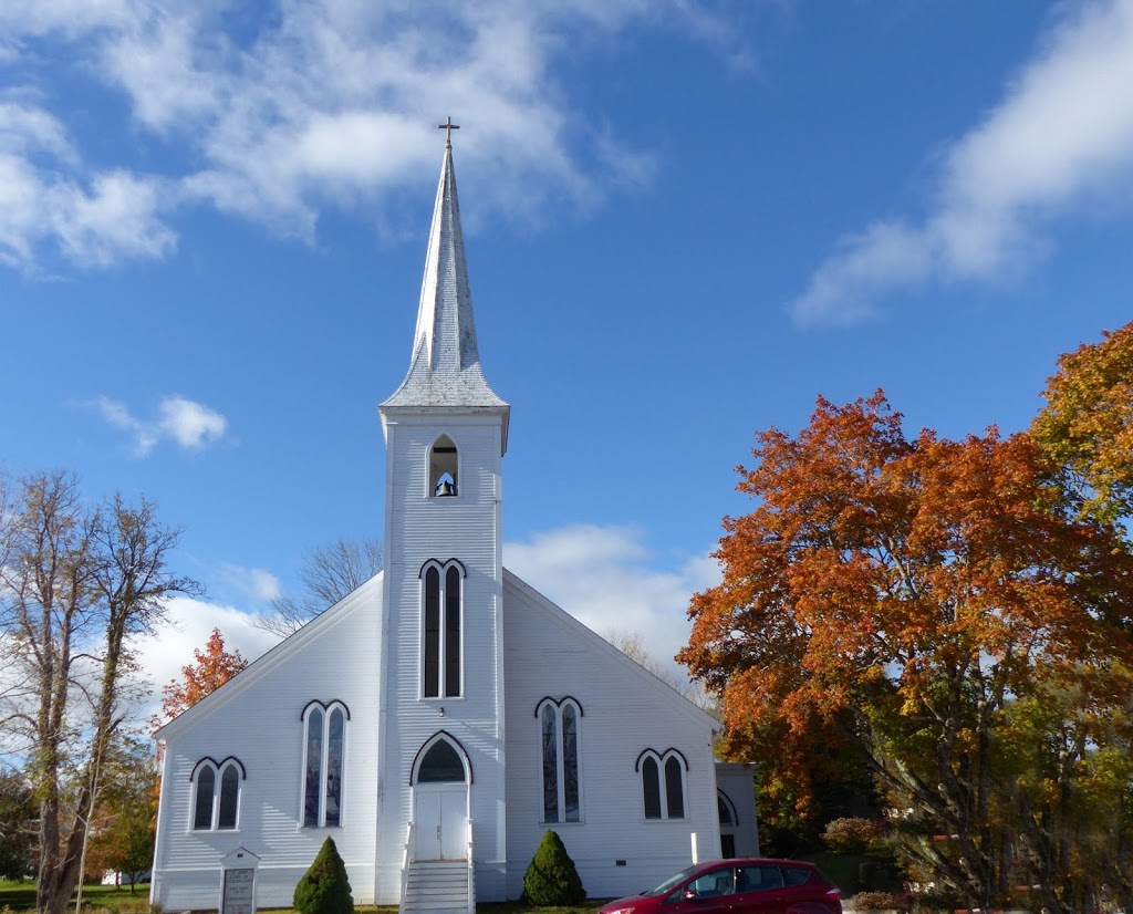 United Church Mahone Bay | 101 Edgewater St, Mahone Bay, NS B0J 2E0, Canada | Phone: (902) 624-9287