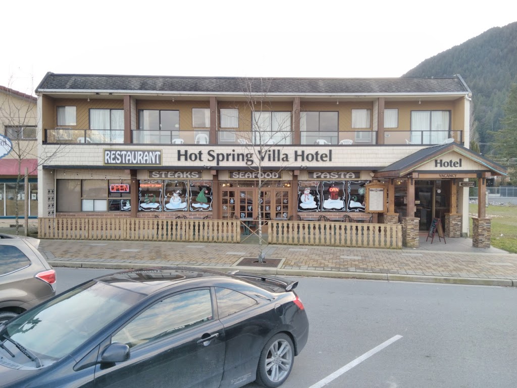 The Hot Spring Villa Hotel & Restaurant | 270 Esplanade Ave, Harrison Hot Springs, BC V0M 1K0, Canada | Phone: (604) 796-9339