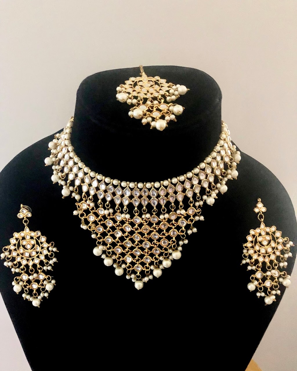 Royal Sparkles Jewels - Fashion Jewellery | 42 Zimmer St, Brampton, ON L6S 6L9, Canada | Phone: (647) 918-7822