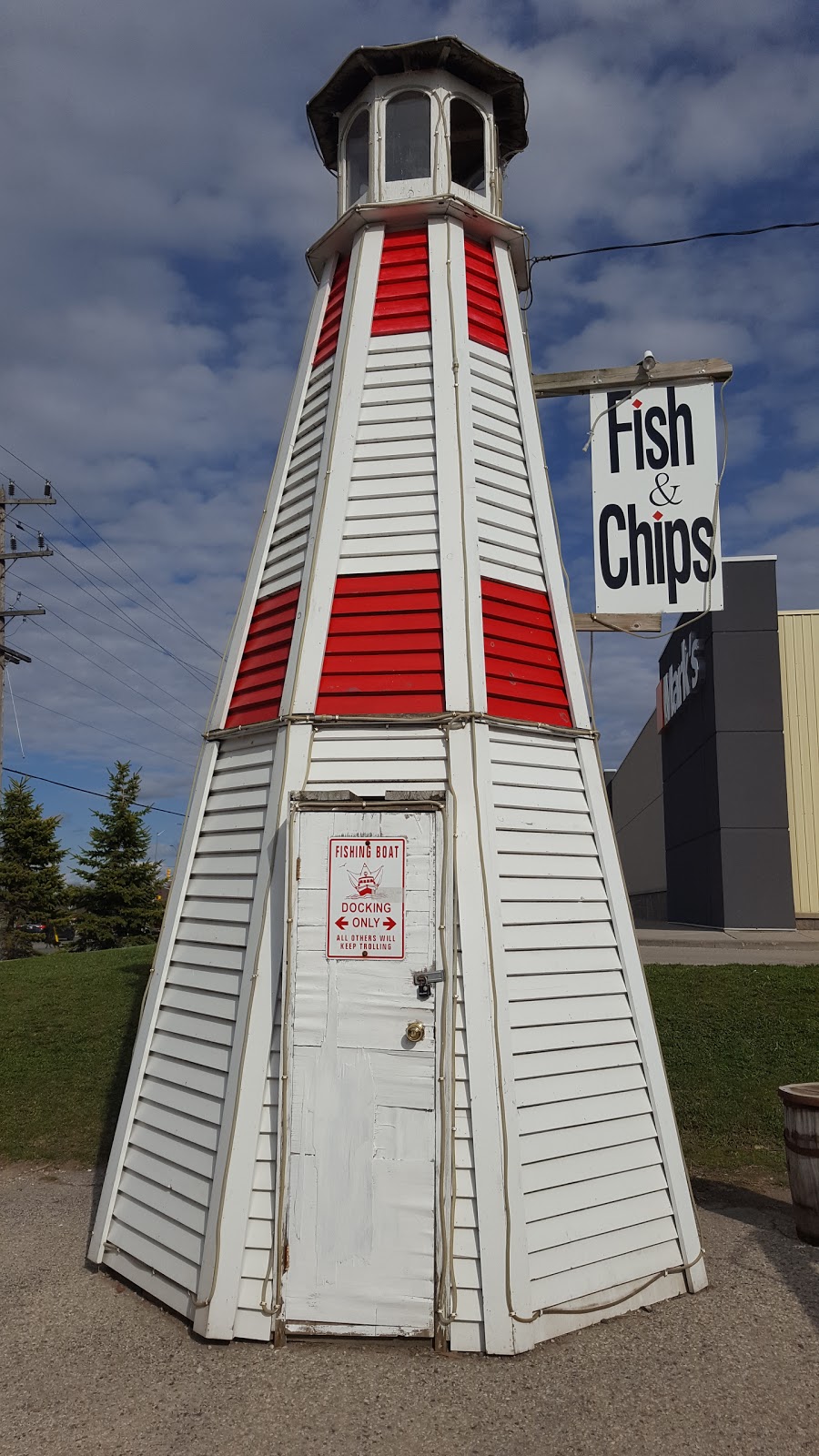 The Boat Fish And Chips | 805 King St N, Waterloo, ON N2J 4G8, Canada | Phone: (519) 573-0538