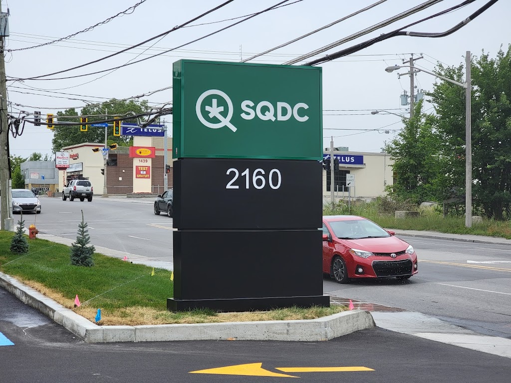 SQDC | 2160 Boulevard des Laurentides, Laval, QC H7M 2Y6, Canada | Phone: (450) 490-8045