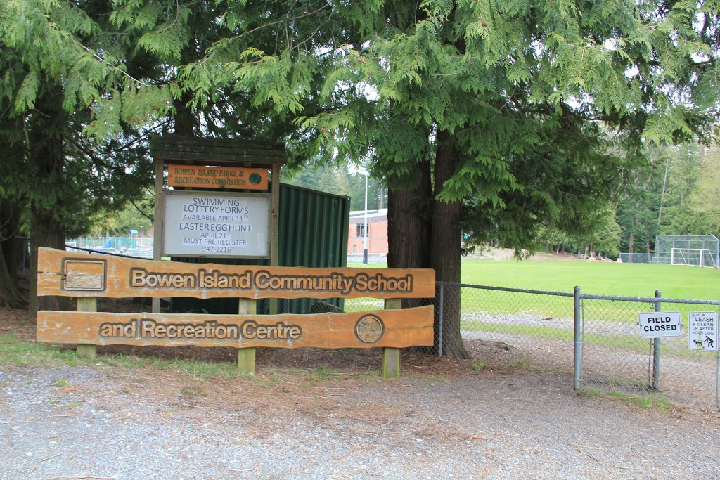 Bowen Island Community School | 1041 Mt Gardner Rd, Bowen Island, BC V0N 1G2, Canada | Phone: (604) 947-9337