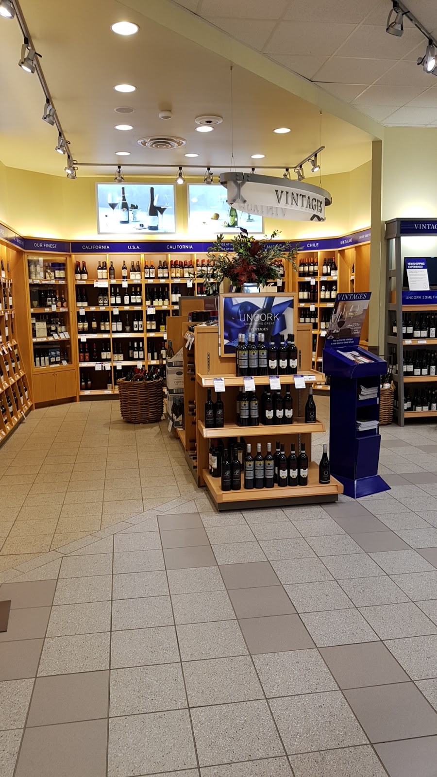 LCBO | 1050 Pembroke St E, Pembroke, ON K8A 6Z3, Canada | Phone: (613) 732-2878