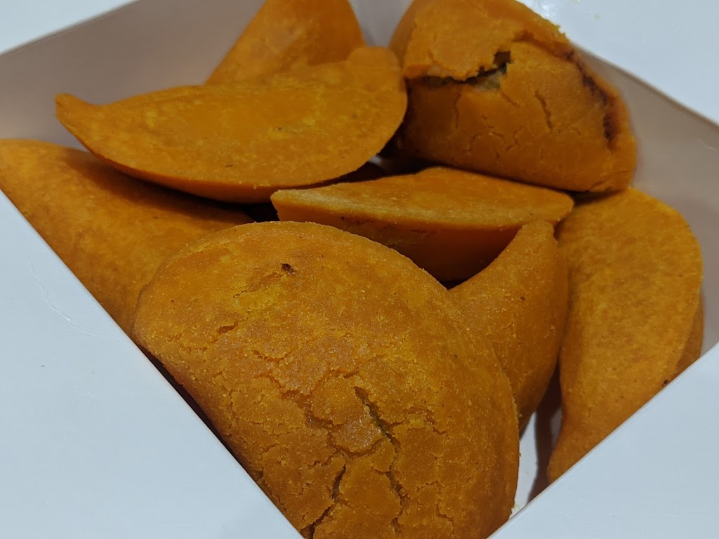 Real Empanada Corporation | 825 Dundas St W, Toronto, ON M6J 1V4, Canada | Phone: (416) 936-8346