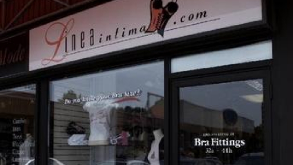 Linea Intima | 250 Wincott Dr, Etobicoke, ON M9R 2R5, Canada | Phone: (416) 245-3633