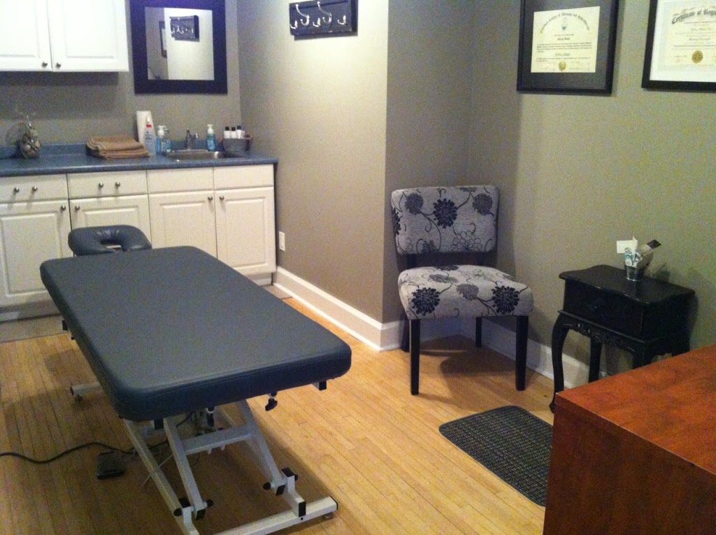 Old Stone Massage Therapy | 94 Finlay Mill Rd, Midhurst, ON L0L 1X0, Canada | Phone: (705) 503-4443