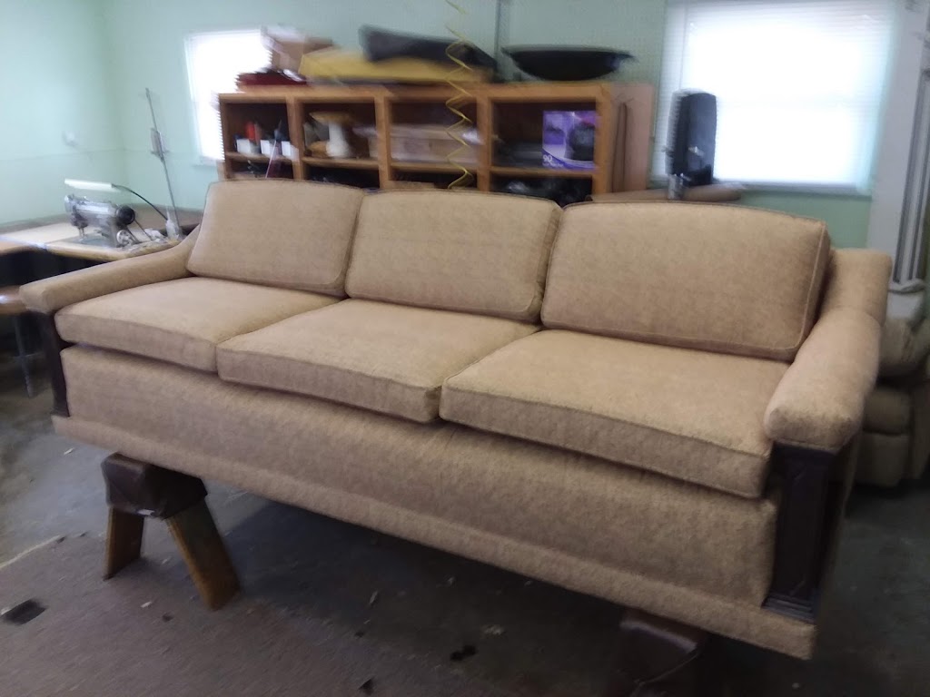 Dons Upholstery Shop | 2612 Range Rd, Port Huron, MI 48060, USA | Phone: (810) 982-9879