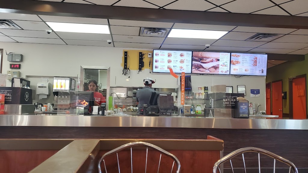 A&W Canada | 255 3rd Ave, Invermere, BC V0A 1K7, Canada | Phone: (250) 342-3575