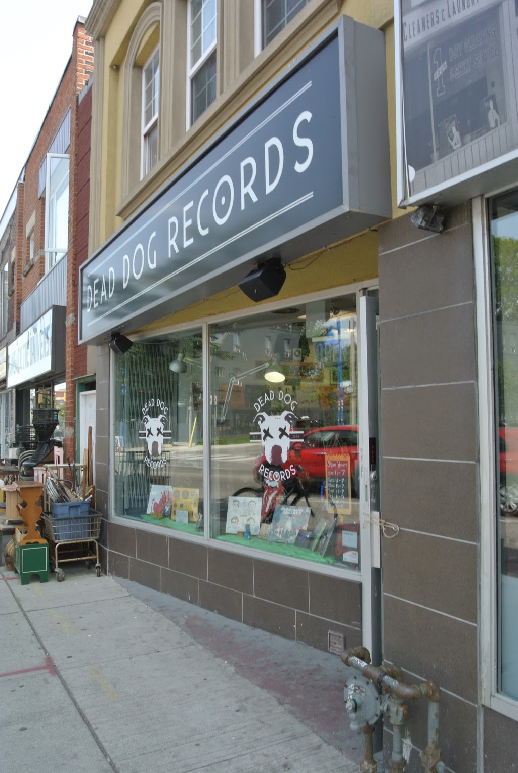 Dead Dog Records | 1209 Bloor St W, Toronto, ON M6H 1N4, Canada | Phone: (647) 748-0748