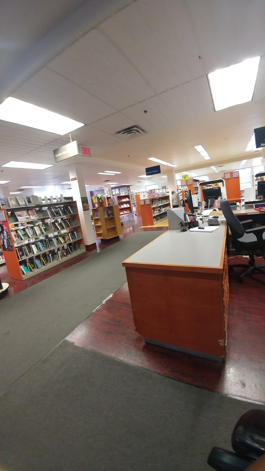 Pointe-aux-Trembles Public Library | 14001 Rue Notre-Dame Est, Pointe-aux-Trembles, QC H1A 1T9, Canada | Phone: (514) 872-6987