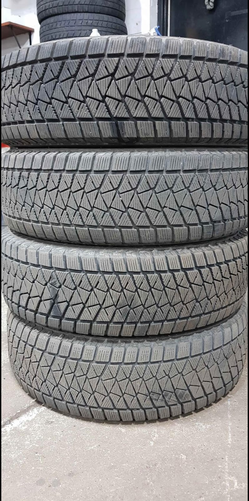 H&R Global Tire Shop | 6315 Shawson Dr Unit 17, Mississauga, ON L5T 1J2, Canada | Phone: (647) 539-8747