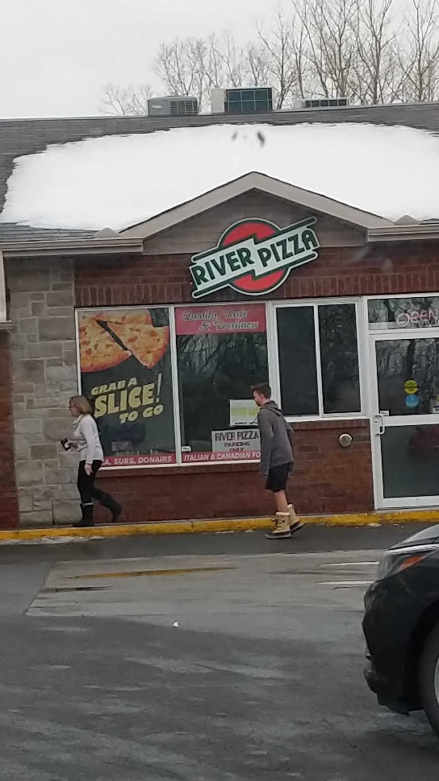 River Pizza | 978 Cameron St, Cumberland, ON K4C 1C6, Canada | Phone: (613) 833-3133