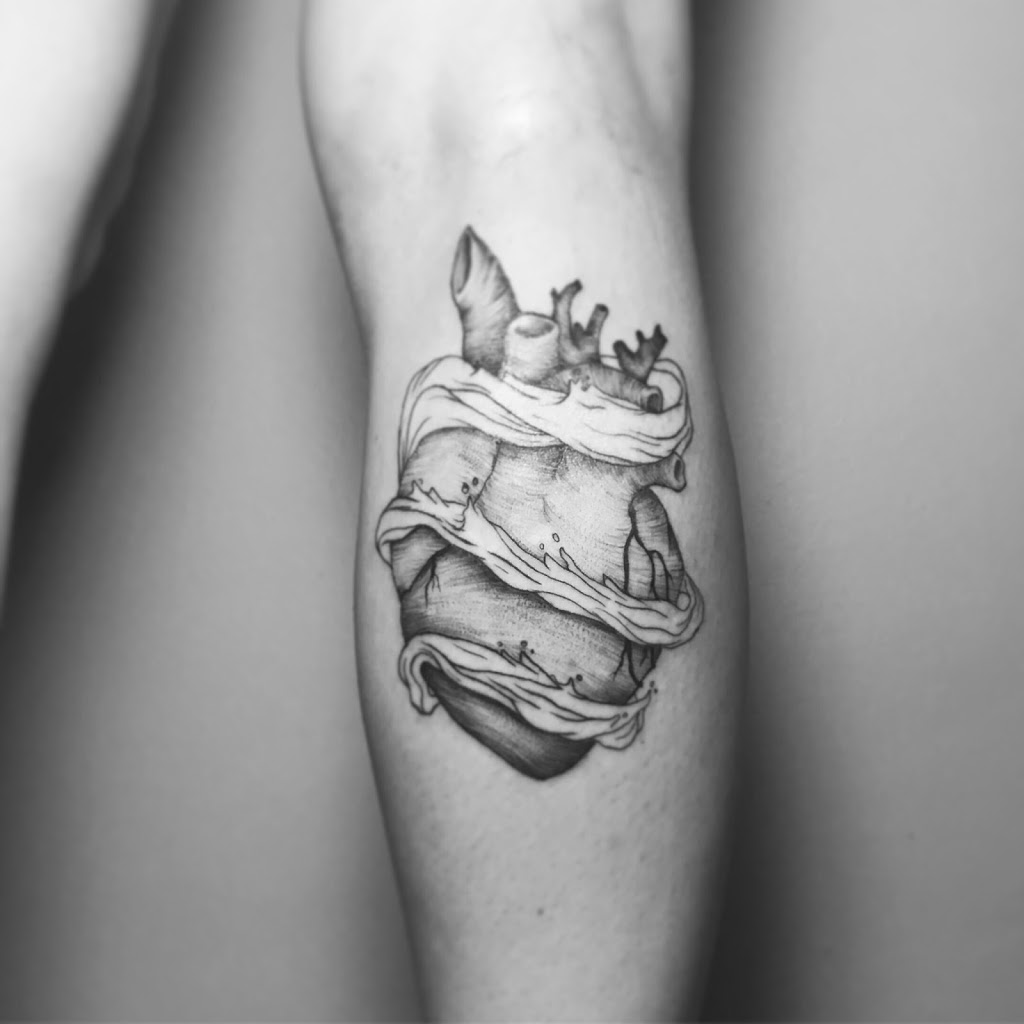 Tattoo Beast Girl | 7988 Yonge St, Innisfil, ON L9S 1L5, Canada | Phone: (437) 230-0891