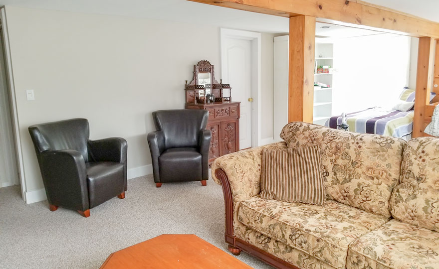 Sunshine Cottage - Cottage Rental | 48 Howard St W, Bayfield, ON N0M 1G0, Canada | Phone: (519) 440-3297