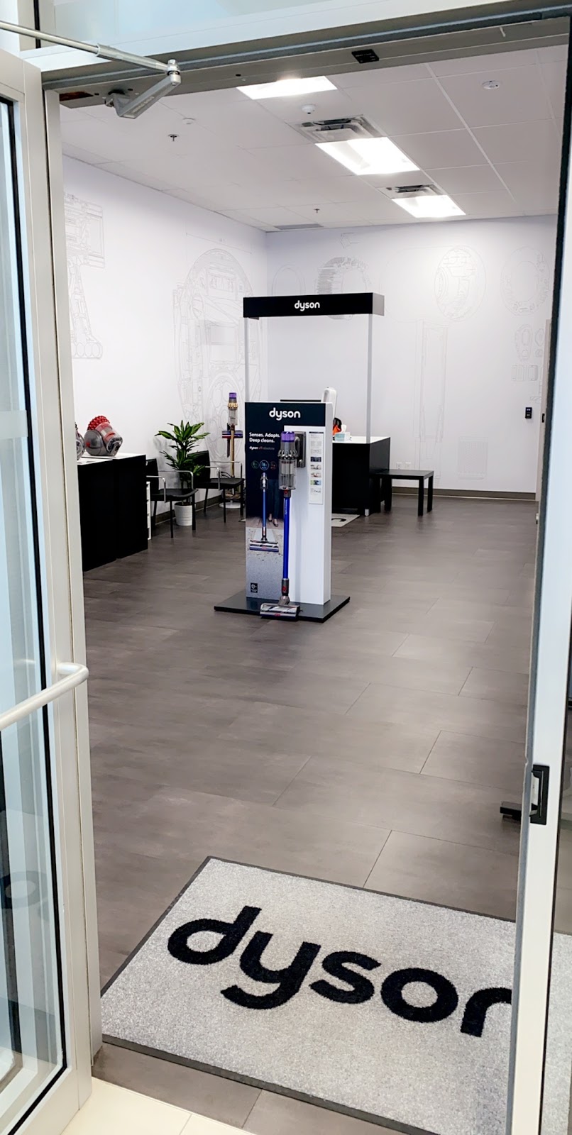 Dyson Canada | 6071 Burnside Ct Unit 2, Mississauga, ON L5T 2T5, Canada | Phone: (877) 397-6622