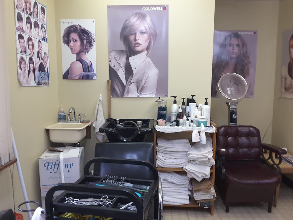 Miller Lake Hair Care | 96 Miller Lake Rd, Miller Lake, ON N0H 1Z0, Canada | Phone: (519) 795-7437