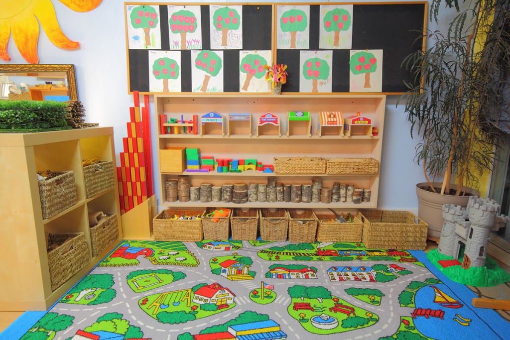 Rise and Shine Montessori | 3440 Moresby Dr, Richmond, BC V7C 4G5, Canada | Phone: (604) 275-7655