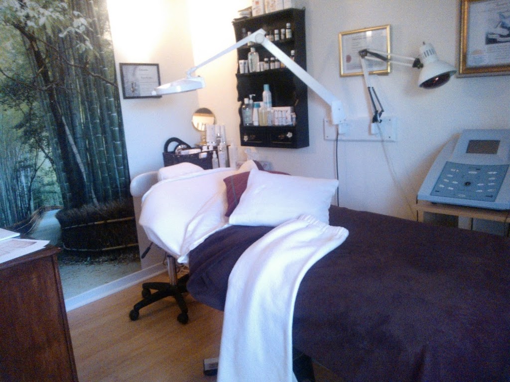 Esthétique massothérapie Roxane | 345 Rue Plessis, Saint-Jean-sur-Richelieu, QC J2W 2W3, Canada | Phone: (514) 475-7678