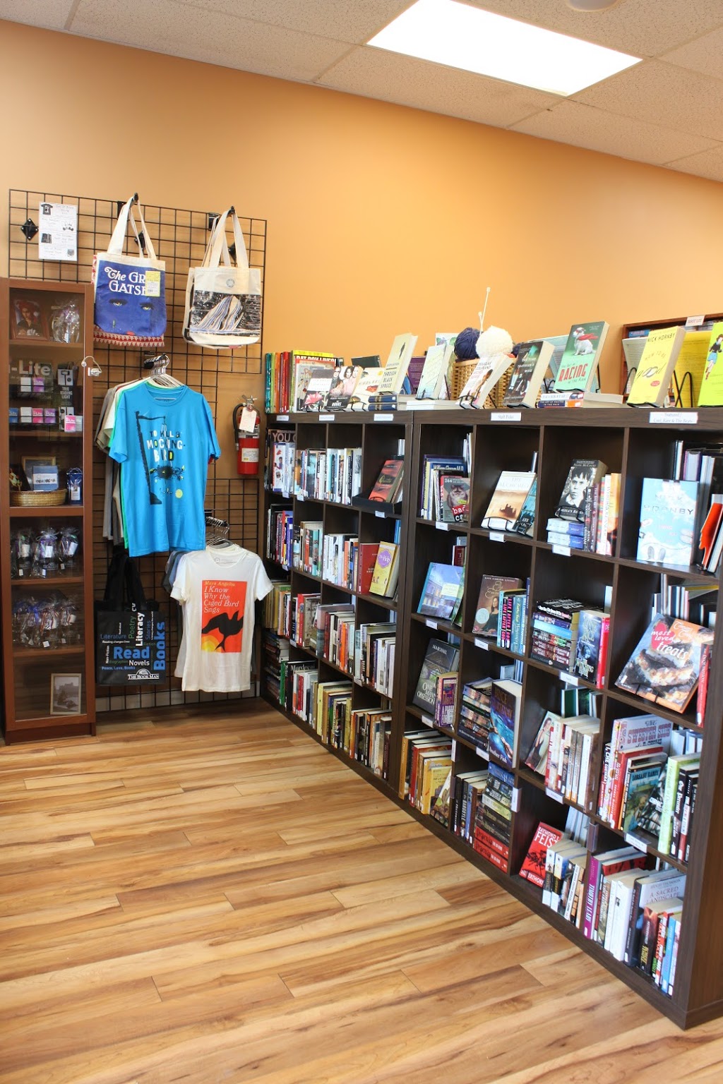 The Book Man | 2630 Bourquin Crescent W, Abbotsford, BC V2S 5N7, Canada | Phone: (604) 853-7323