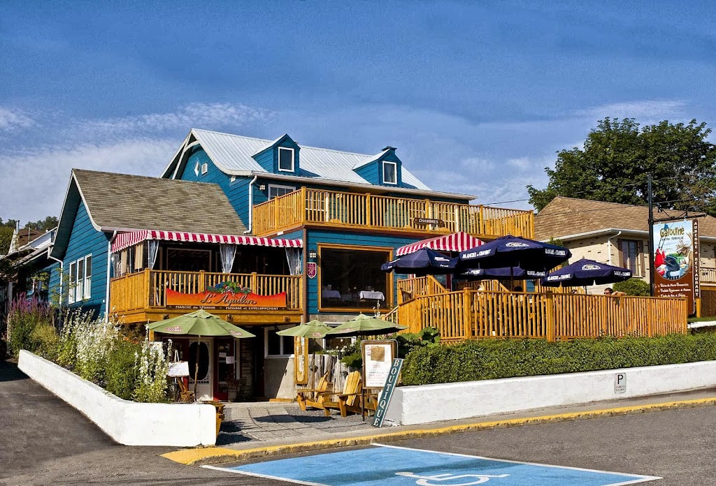 Galouine Auberge & Restaurant | 251 Rue des Pionniers, Tadoussac, QC G0T 2A0, Canada | Phone: (418) 235-4380