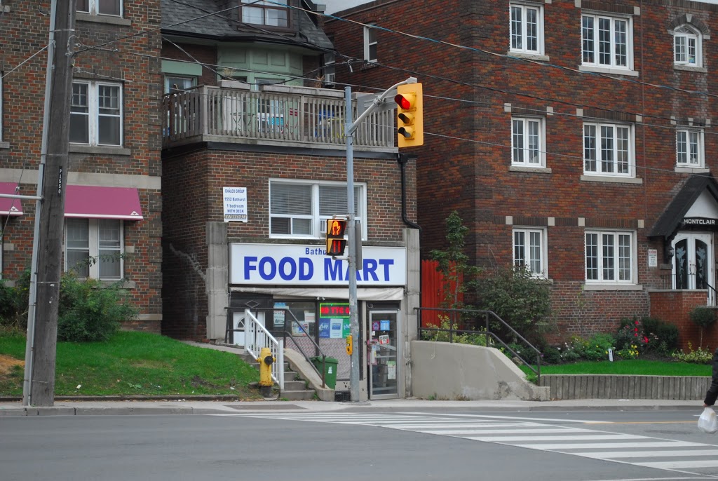 Bathurst Food Mart | 1552 Bathurst St, York, ON M5P 3H3, Canada | Phone: (647) 557-1217