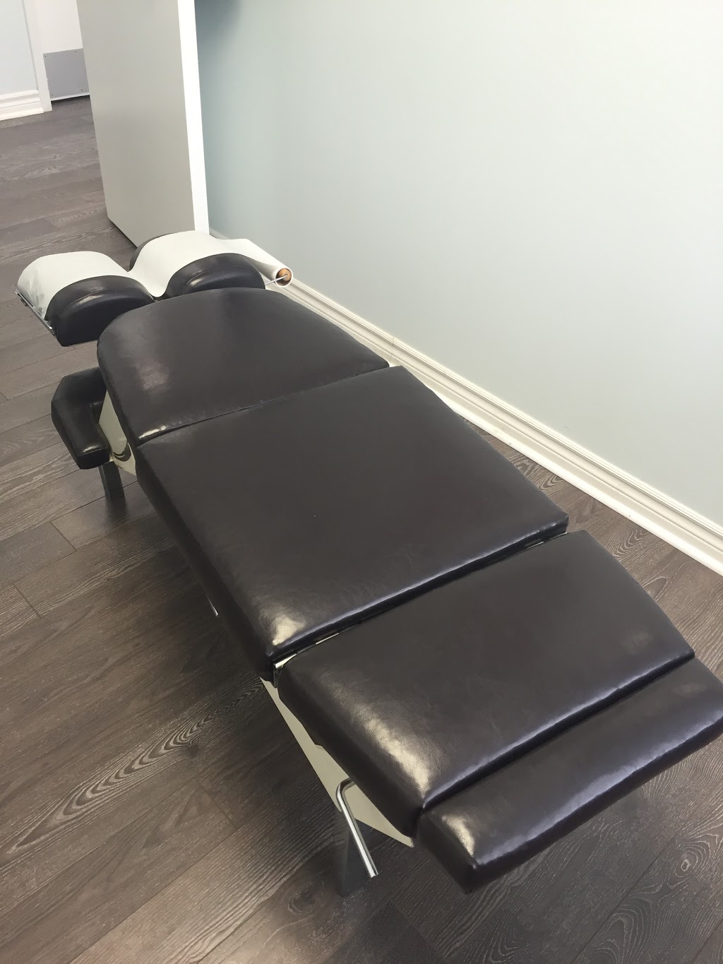 ARC Health & Wellness- Chiropractic Physiotherapy Massage Acupun | 2100 Finch Ave W #212, North York, ON M3N 2Z9, Canada | Phone: (647) 504-4213