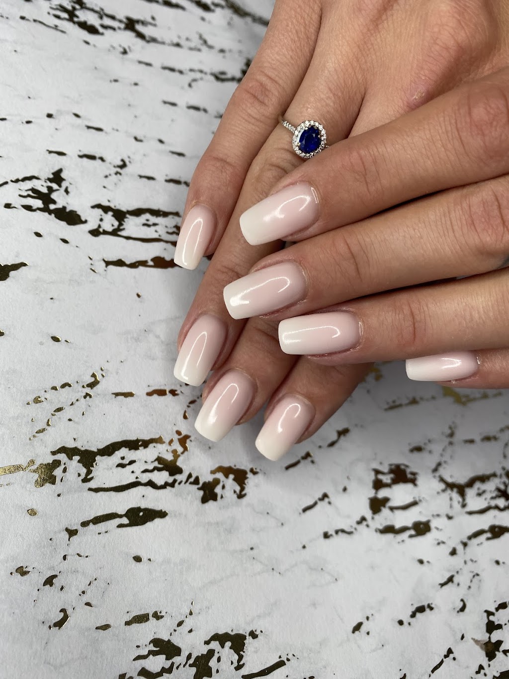 Ritas Luxury Nails & Beauty | 800 Upper Wentworth St, Hamilton, ON L9A 5H2, Canada | Phone: (365) 336-2710