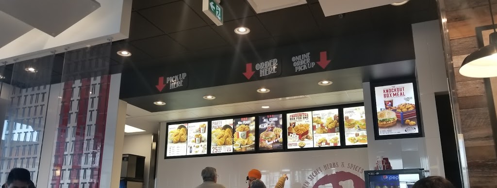 KFC | 2630 James Mowatt Trail SW, Edmonton, AB T6W 2P5, Canada | Phone: (587) 520-5284