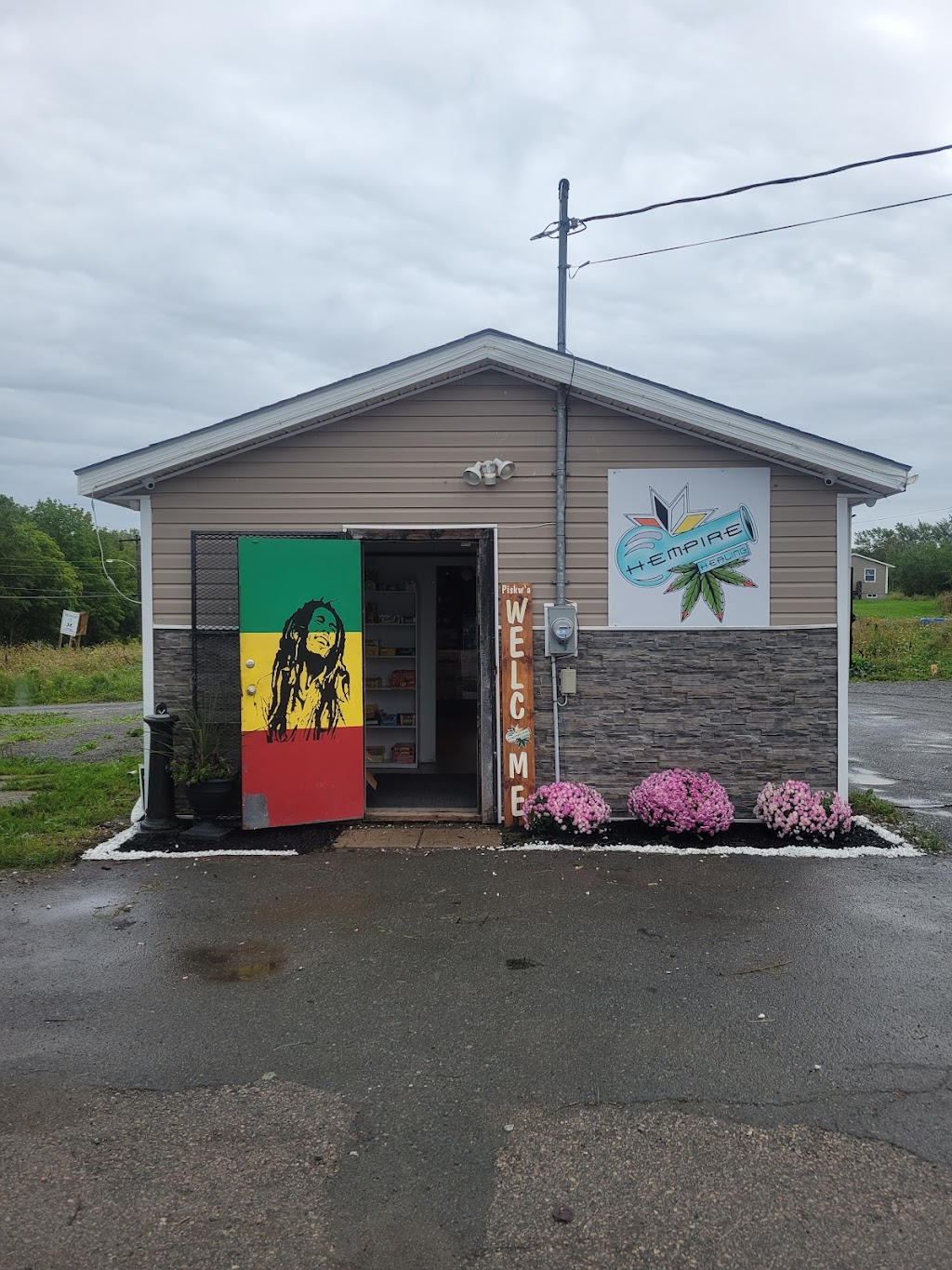 Hempire Healing | 9 Saqamaw Rd, Afton Station, NS B0H 1A0, Canada | Phone: (902) 386-0299