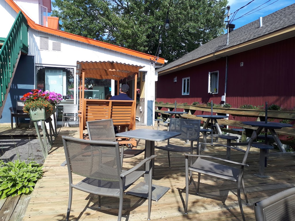 Crémerie Saint-Donat | 412 Rue Principale, Saint-Donat-de-Montcalm, QC J0T 2C0, Canada | Phone: (450) 848-7080