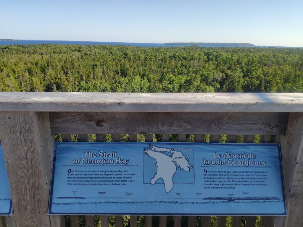 Visitor center watch station | Northern Bruce Peninsula, ON N0H 2R0, Canada | Phone: (519) 596-2689