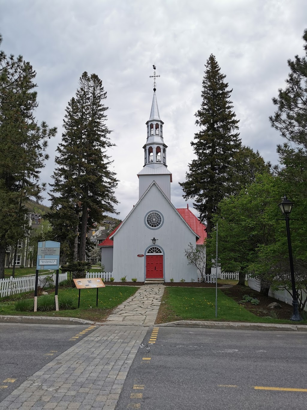 Mont-Tremblant Resort | 1000 Chemin des Voyageurs, Mont-Tremblant, QC J8E 1T1, Canada | Phone: (819) 681-3000