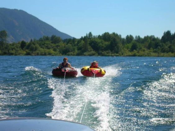 Island Houseboats Inc. | 415 Point Ideal Dr, Lake Cowichan, BC V0R 2G0, Canada | Phone: (250) 478-5678