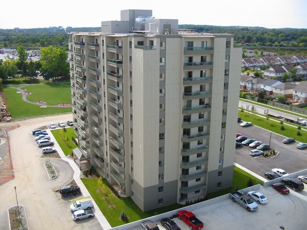 Capulet Towers I by Drewlo Holdings | 50 Capulet Ln, London, ON N6H 0B1, Canada | Phone: (519) 472-3480