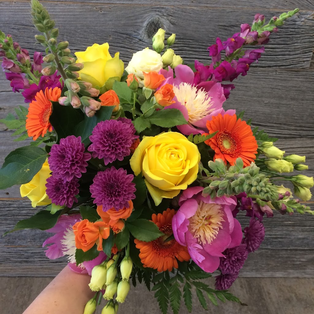 September Charm Flowers | 2500 Appleby Line, Burlington, ON L7L 0A2, Canada | Phone: (905) 332-6514