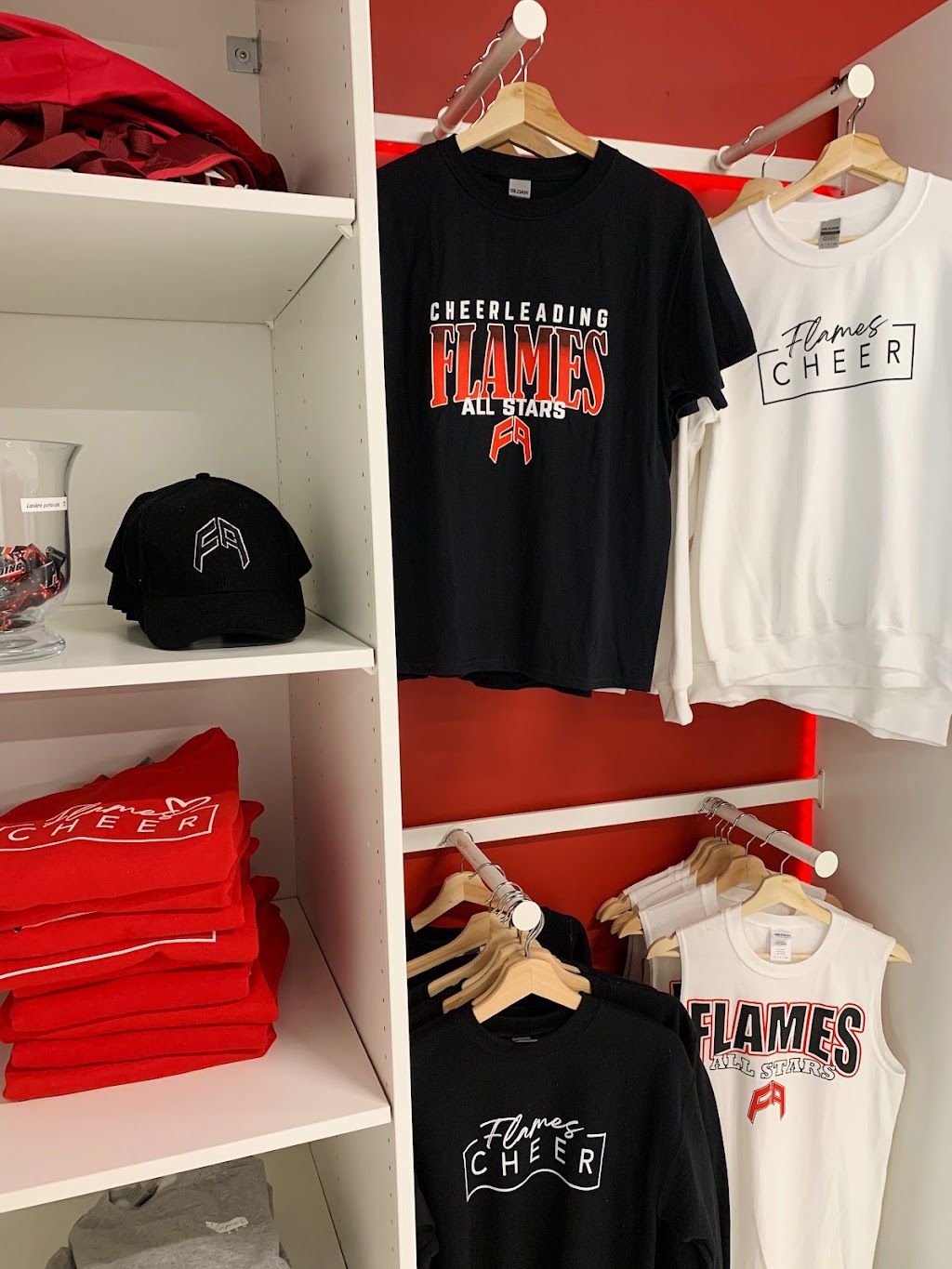 Flames Cheerleading | 2150 Rue Bombardier, Sainte-Julie, QC J3E 2J9, Canada | Phone: (514) 229-8688