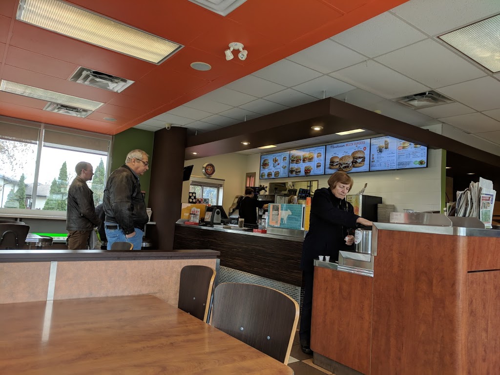 A&W Canada | 533 Broadway, Tillsonburg, ON N4G 3S8, Canada | Phone: (519) 842-6748