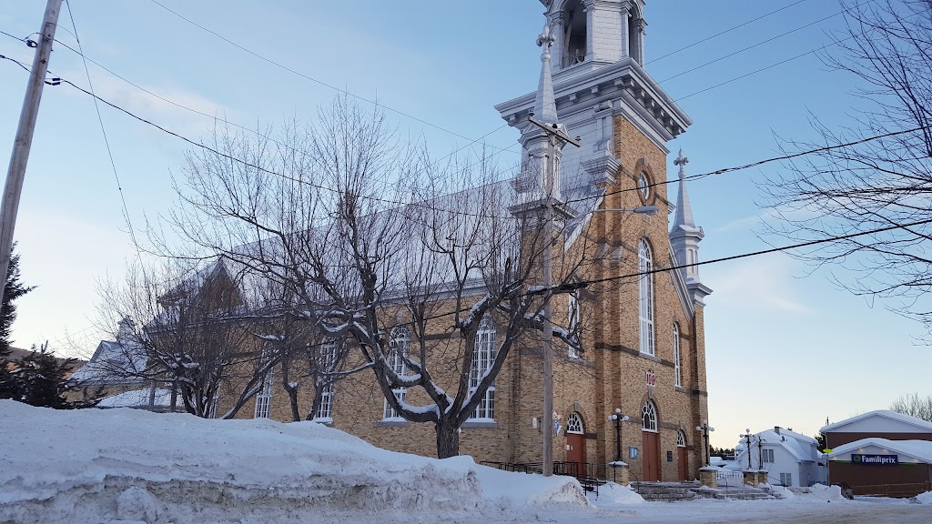 Église Saint-Éleuthère (1910) | 1904 Rue St Vallier, Pohénégamook, QC G0L 1J0, Canada | Phone: (418) 862-2805 ext. 350