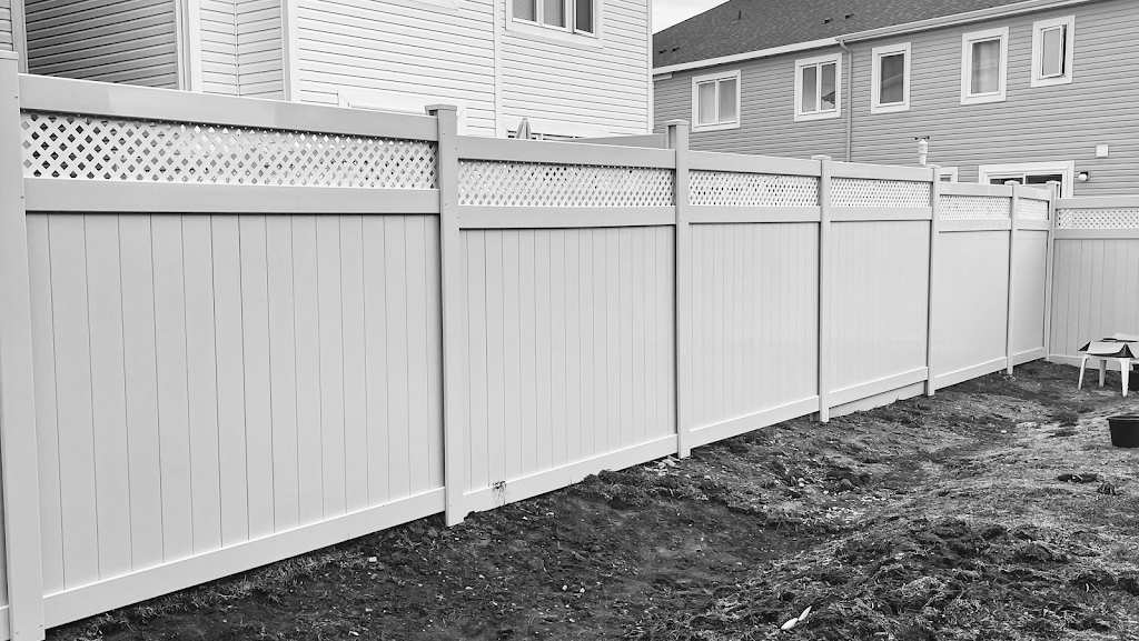 Jons Fencing | 2221 Watercolours Way, Nepean, ON K2J 5J8, Canada | Phone: (613) 801-8038