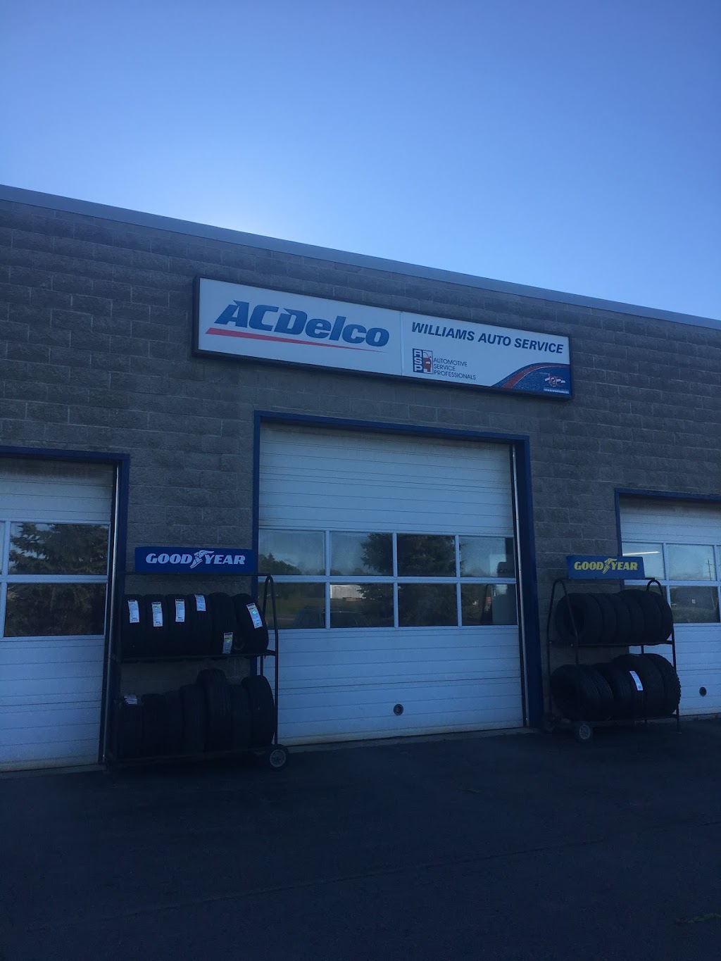 Williams Auto Service | 241 County Rd 6, Bath, ON K0H 1G0, Canada | Phone: (613) 389-3653